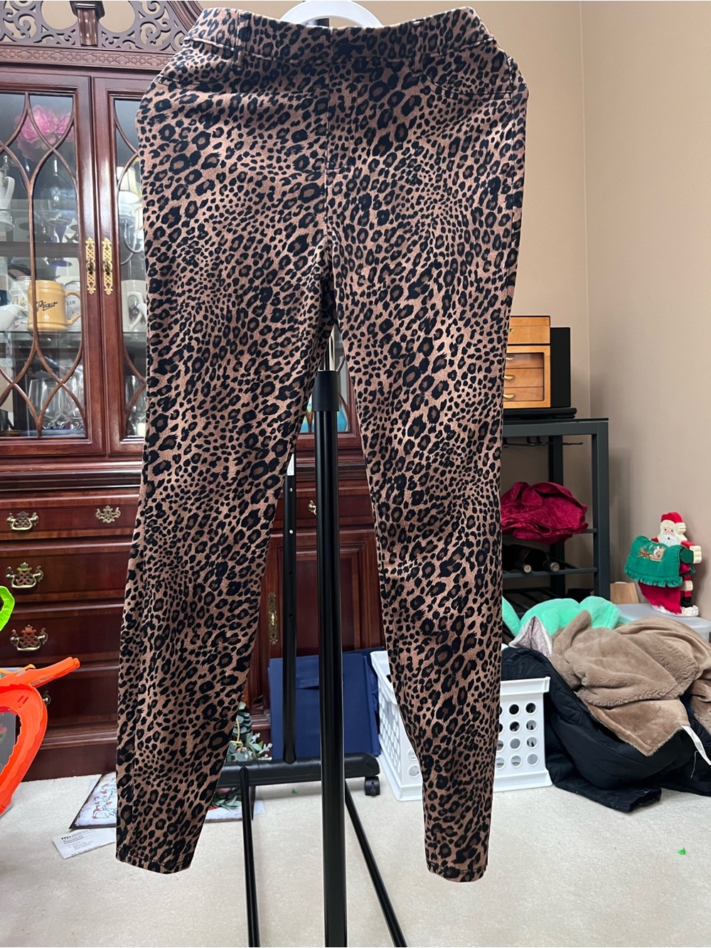 Time and Tru Brown Leopard Print Leggings